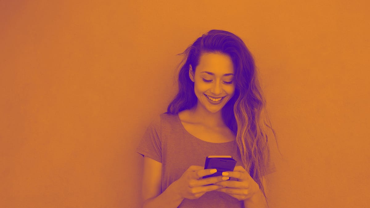 Using Social Media Can Have Pros and Cons